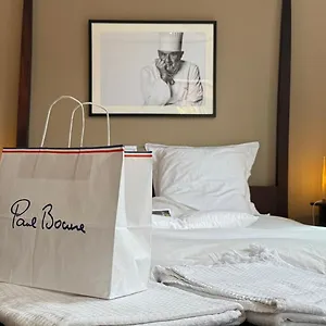 Couette-café Univers Bocuse - A 200 M De La Legende